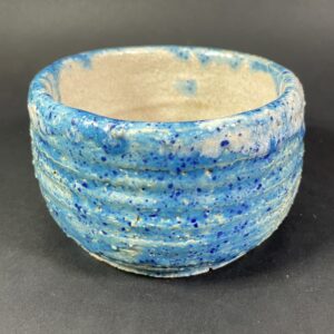 Miseczka, niebieska, biała w środku