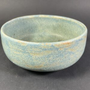 Miska zielona z brązowymi przebarwieniami