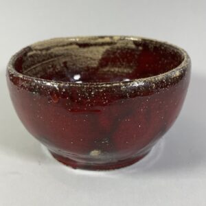 Miska brązowo-czerwona, szare łaty