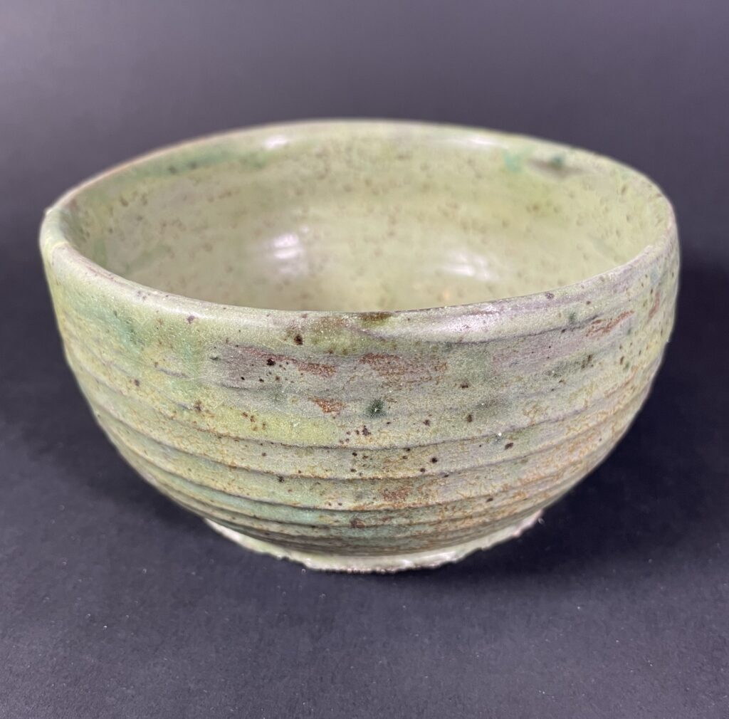 Miseczka zielono-piaskowa nakrapiana Ceramika Gary Misaki