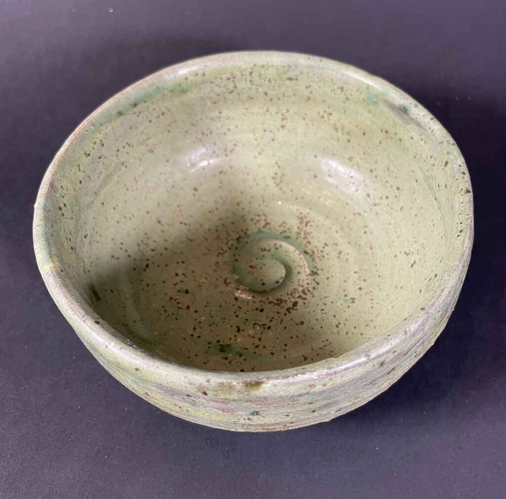 Miseczka zielono-piaskowa nakrapiana Ceramika Gary Misaki