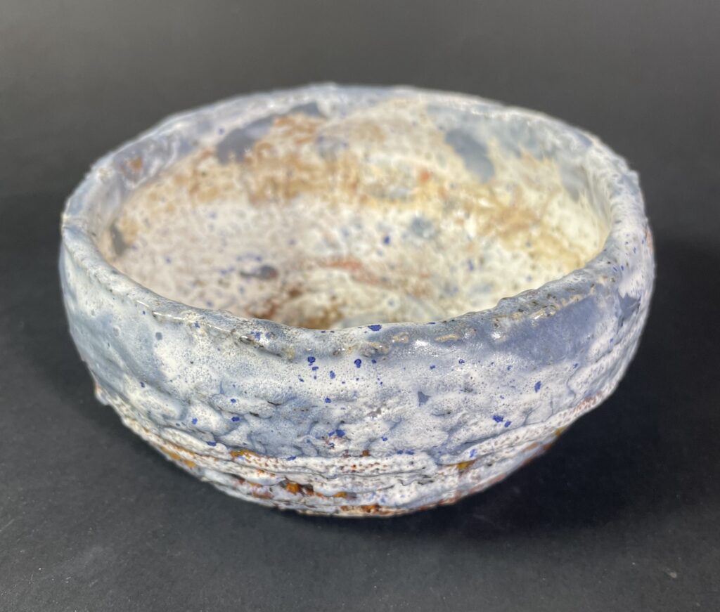 Miska niebiesko-biała nakrapiana Ceramika Gary Misaki